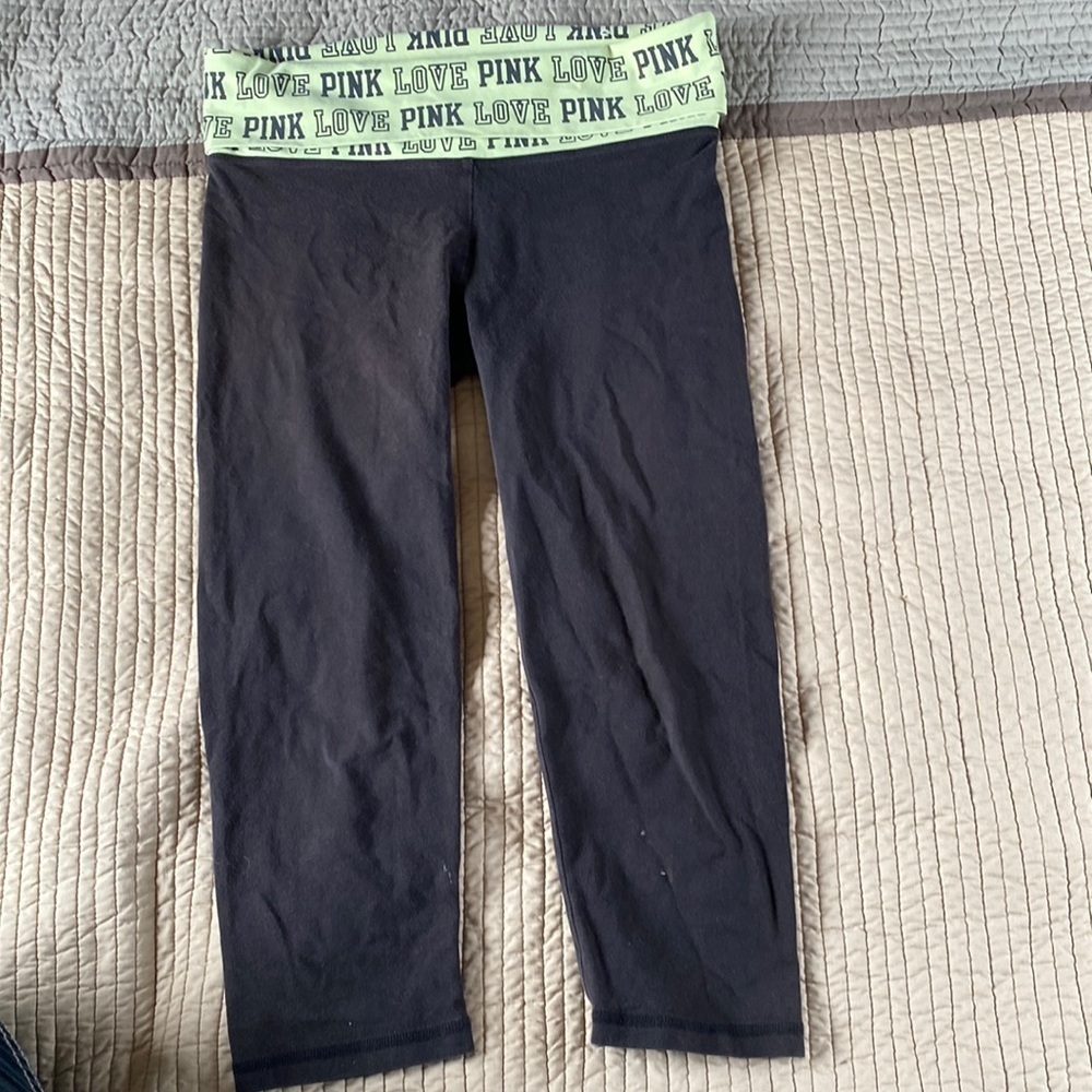 Pink Victoria’s secret’s Capri leggings​​​